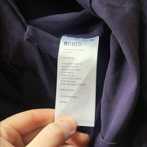 FIGS RAFAELA CARGO SCRUB JUMPSUIT DEEP PURPLE SIZE LARGE - Picture 7 of 7